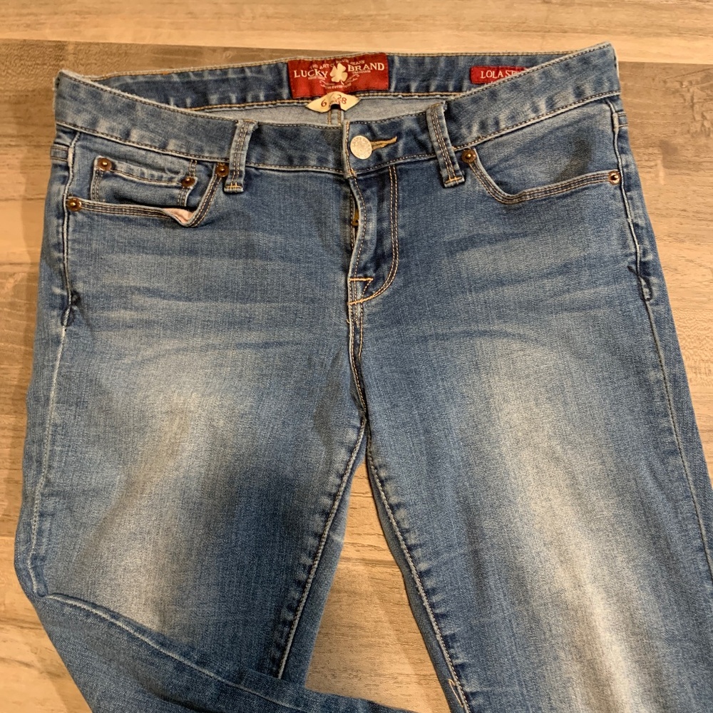 Lucky Brand blue Jean size 6/28